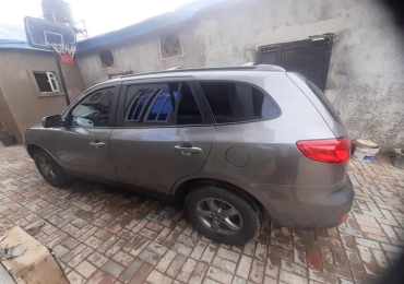 Hyundai Santa Fe for Sale in Abuja – Clean and Reliable SUV